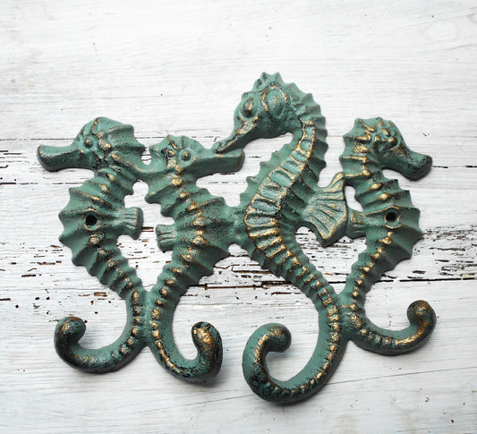 Garderobenhaken, Gusseisen, Seepferdchen.