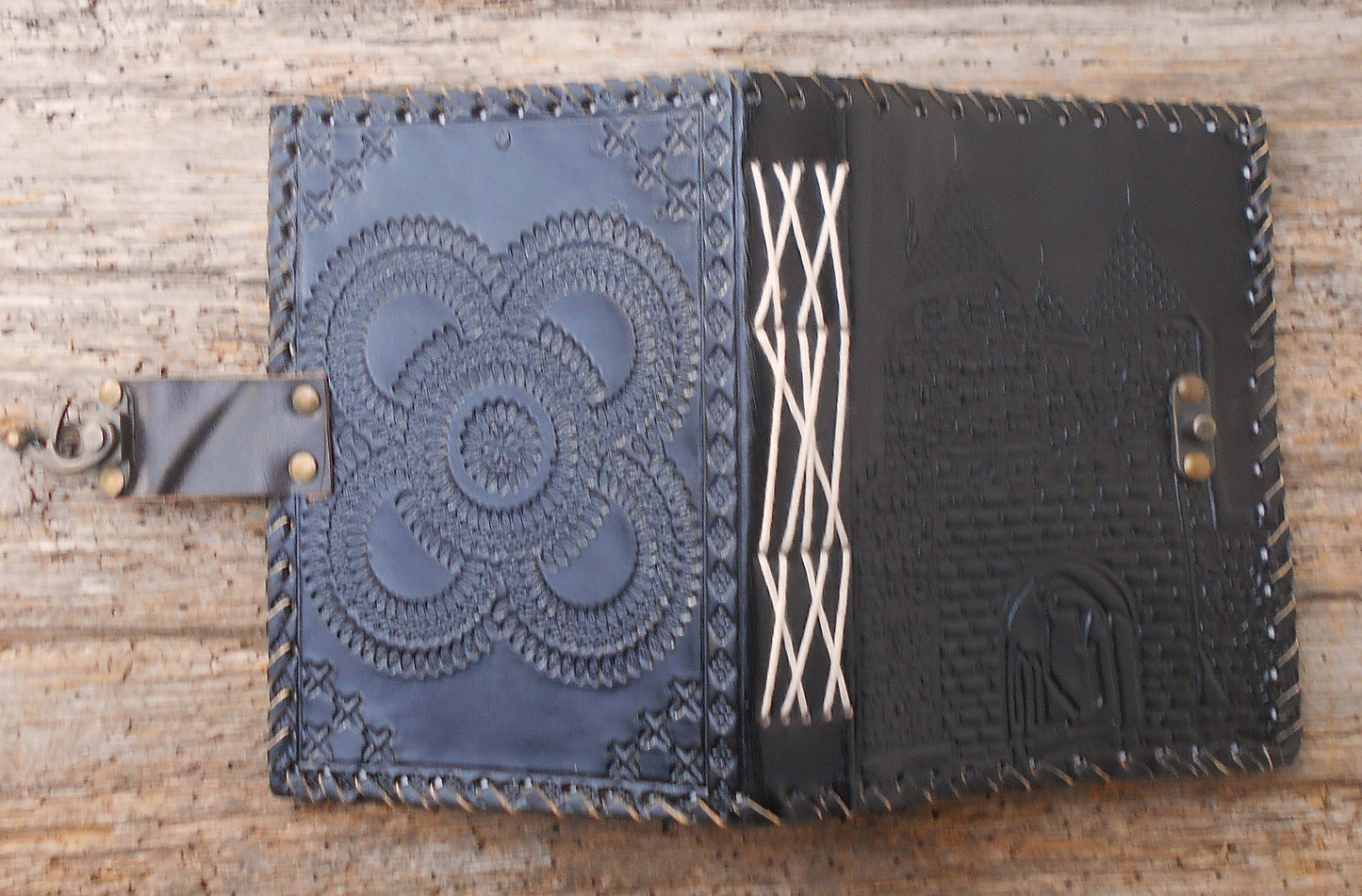 Leder-Notizbuch, handgearbeitet, Tagebuch, Vintage Notizbuch, handgeschöpftes Papier, Burg