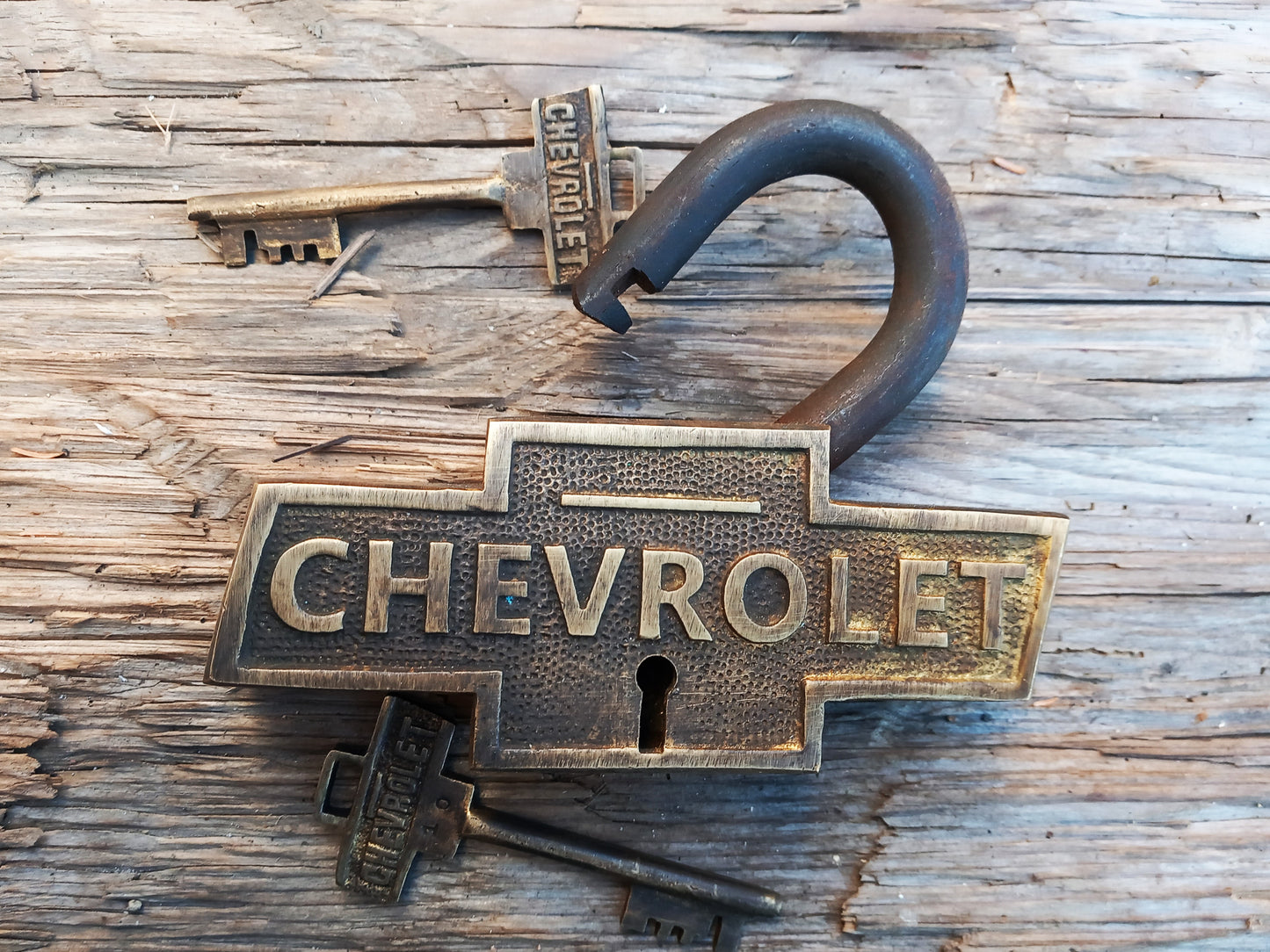 Vorhängeschloß Chevrolet
